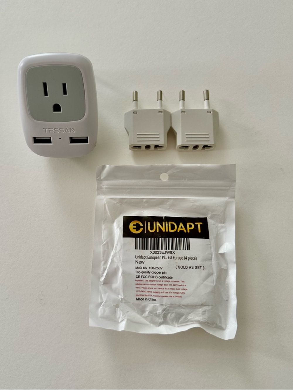 White USB Euro Wall Adapter with EU Plug Set